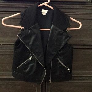 Girls vest